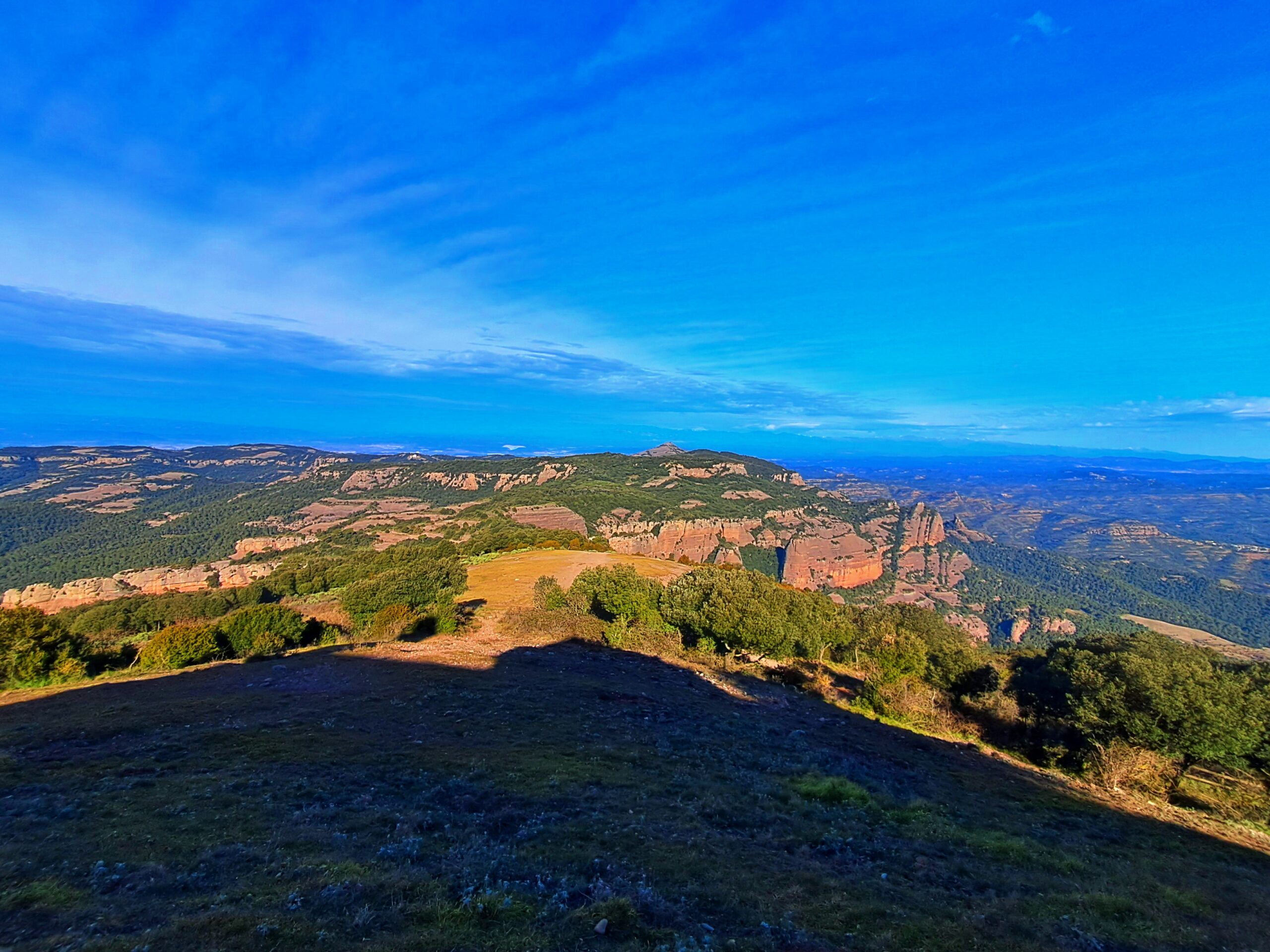 Vistes del Montcau des de la Mola